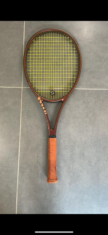 Image de Wilson - Raquette de Tennis Pro Staff 97LS V14 Cuivre disponible sur ekwip