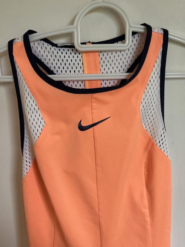 Image de Nike - Robe de Tennis Shara disponible sur ekwip