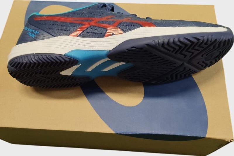 Image de Asics - Chaussures de Padel Solution Swift FF Padel disponible sur ekwip