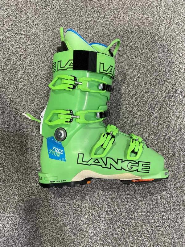 Image de Lange - Chaussures de Ski/Snowboard Lange Xt 130L.V disponible sur ekwip