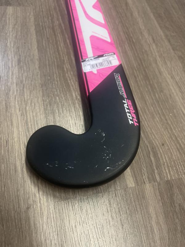 Image de TK - Stick de Hockey sur gazon Junior Total Three Rose disponible sur ekwip