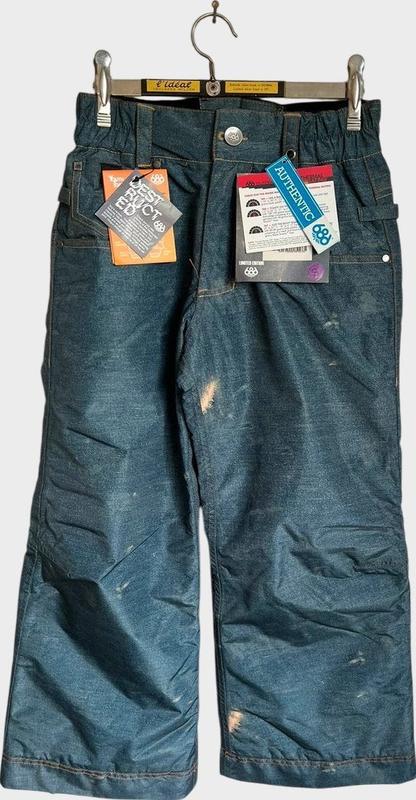 Image de 686 - Pantalon de Ski Destructed Denim disponible sur ekwip